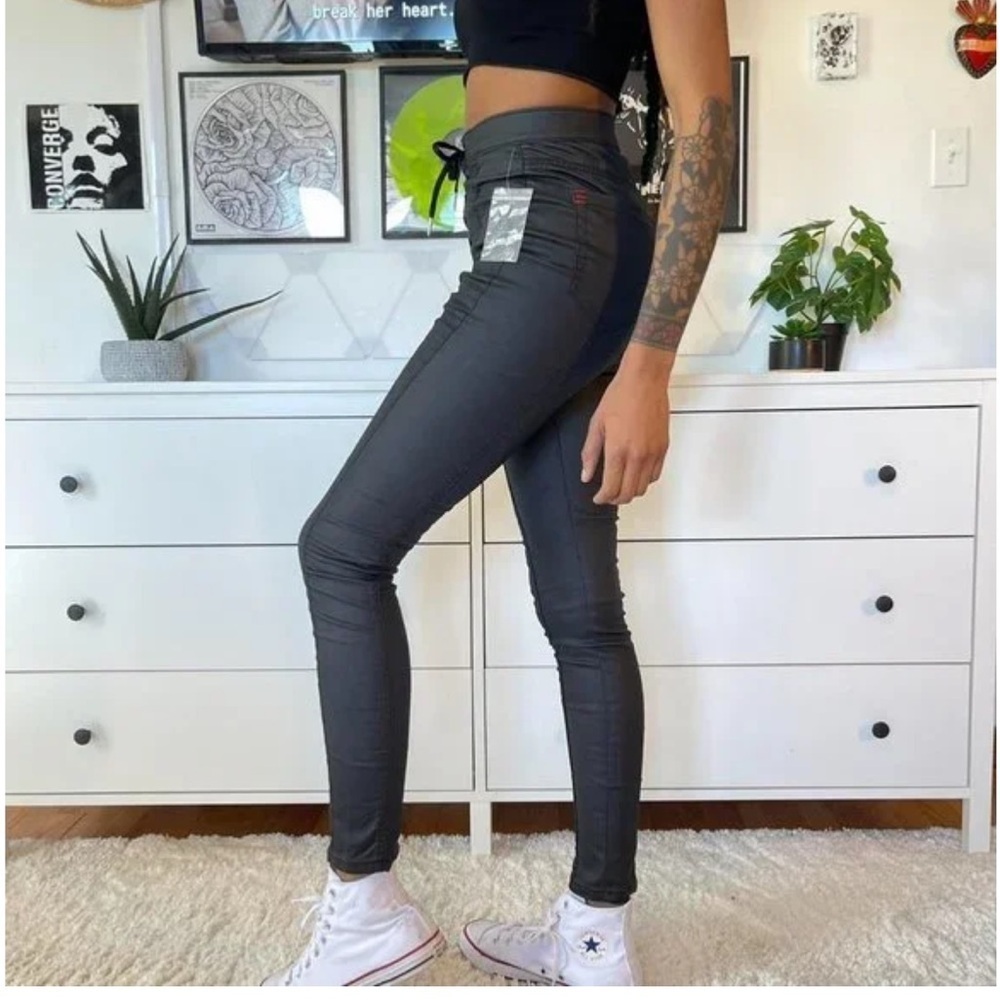 Urban Outfitters BDG High Waisted Pants - Picture 3 of 6